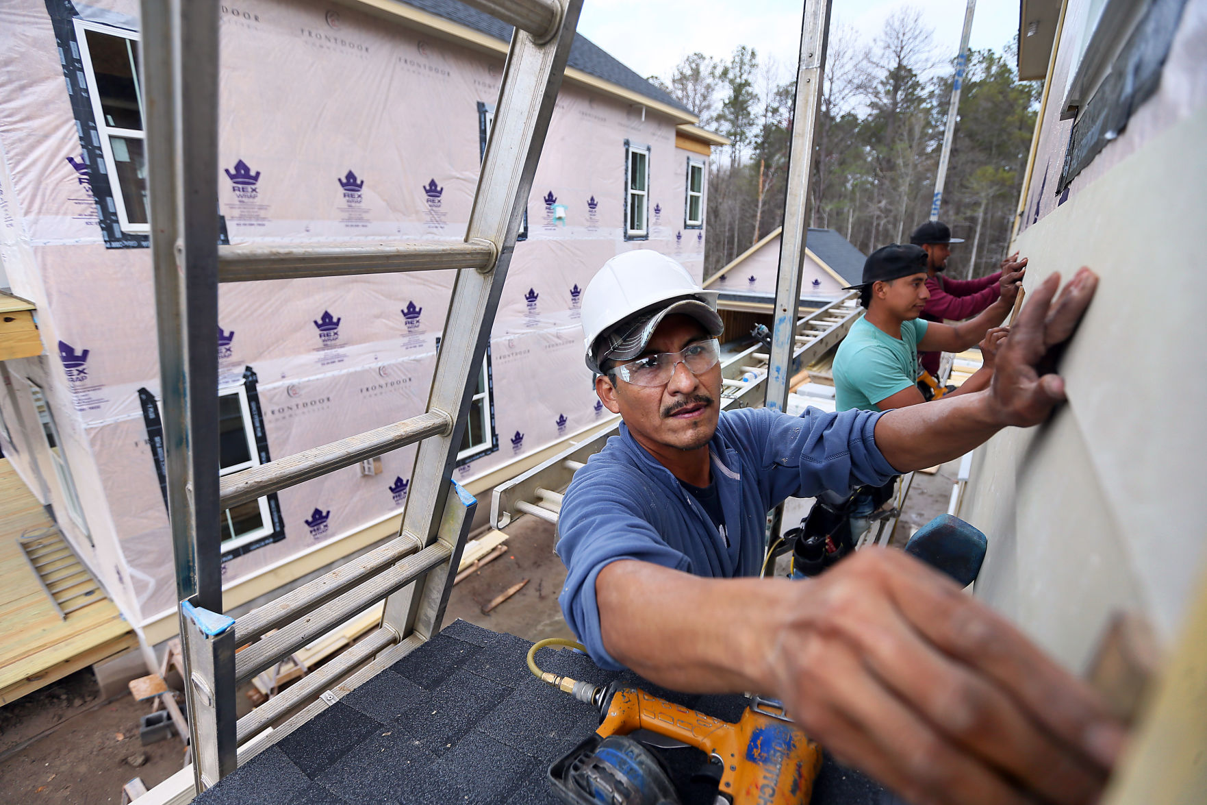 siding mt pleasant residential.jpg